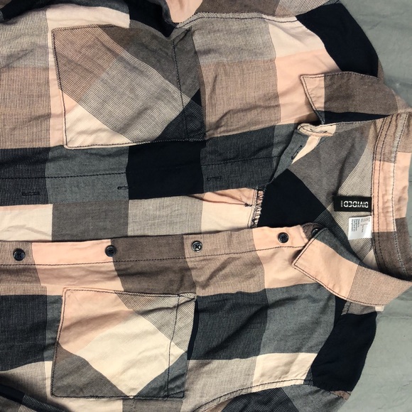 •Cute Divided H&M plaid long sleeve shirt• - Picture 2 of 5